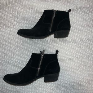 Black Lucky Brand booties. Size 7.5